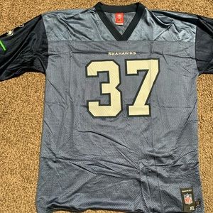 Seattle Seahawks throwback Shaun Alexander jersey